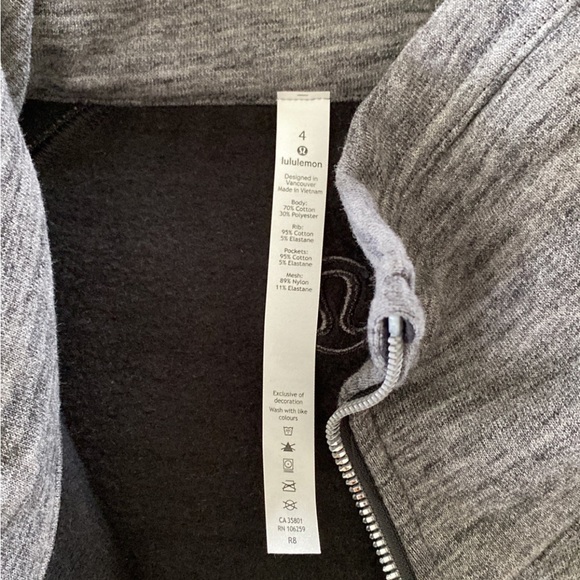 Lululemon jacket size 4 - Picture 3 of 7